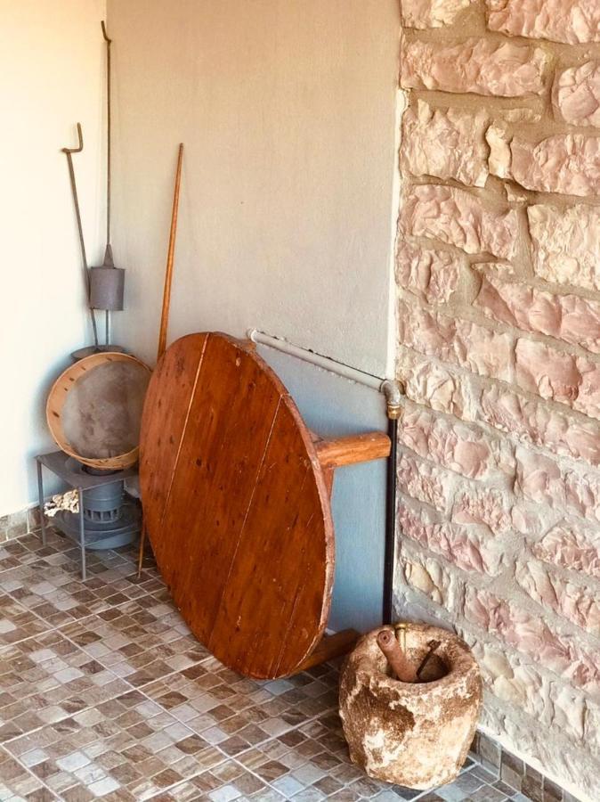 "Mani Guest House" Gjirokastër 外观 照片