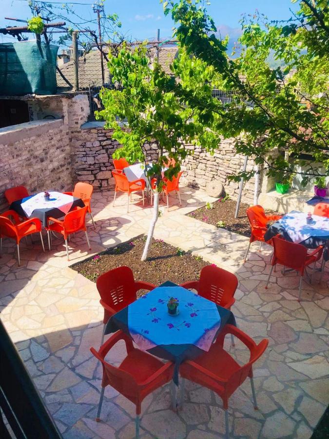"Mani Guest House" Gjirokastër 外观 照片