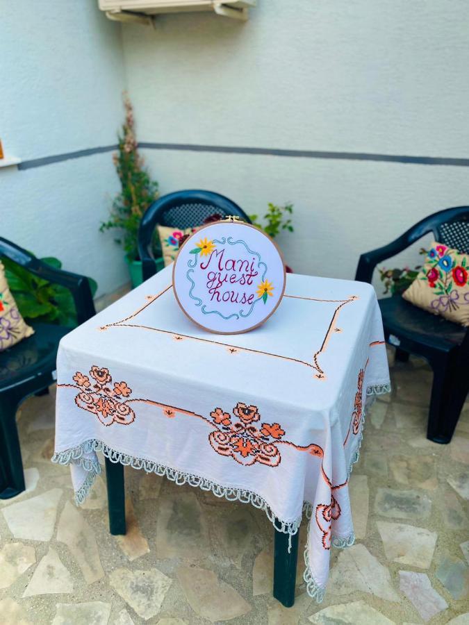 "Mani Guest House" Gjirokastër 外观 照片