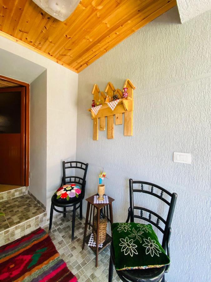 "Mani Guest House" Gjirokastër 外观 照片