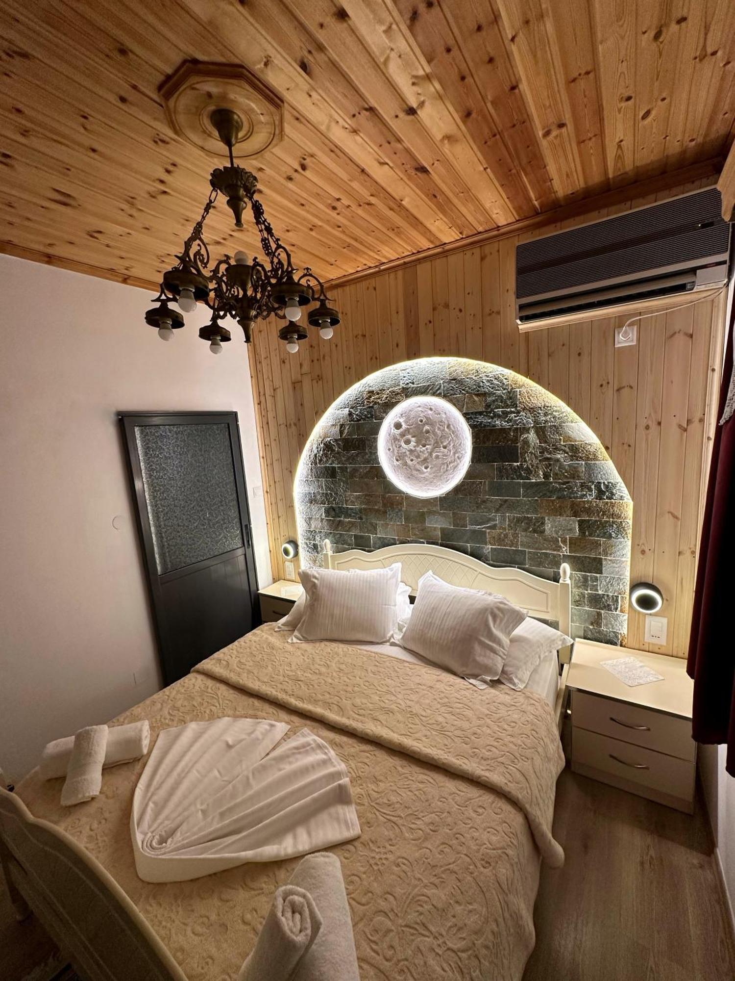 "Mani Guest House" Gjirokastër 外观 照片